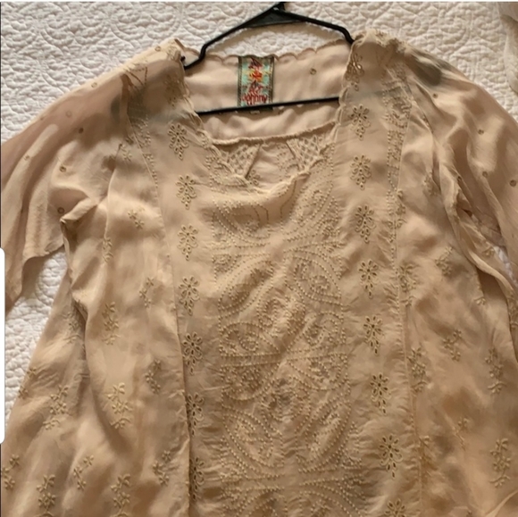 Johnny Was Ridden Blouse - Picture 2 of 2